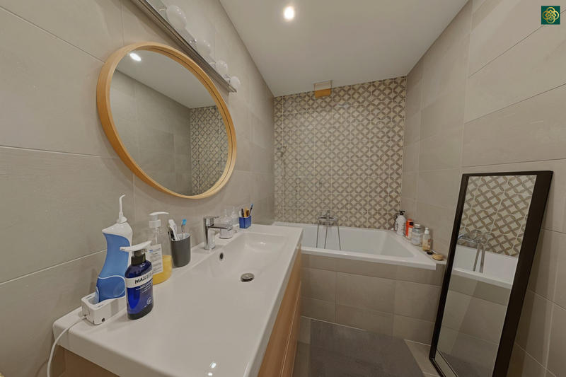 Appartement - 74 m² - 4 pièces