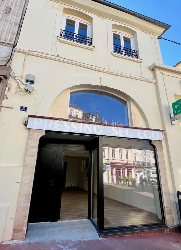 Immeuble - 110 m² - 3 pièces