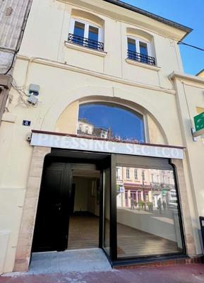 Immeuble - 110 m² - 3 pièces