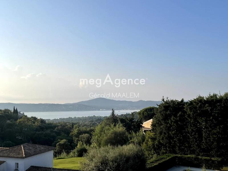 Villa - 210 m² - 8 pièces