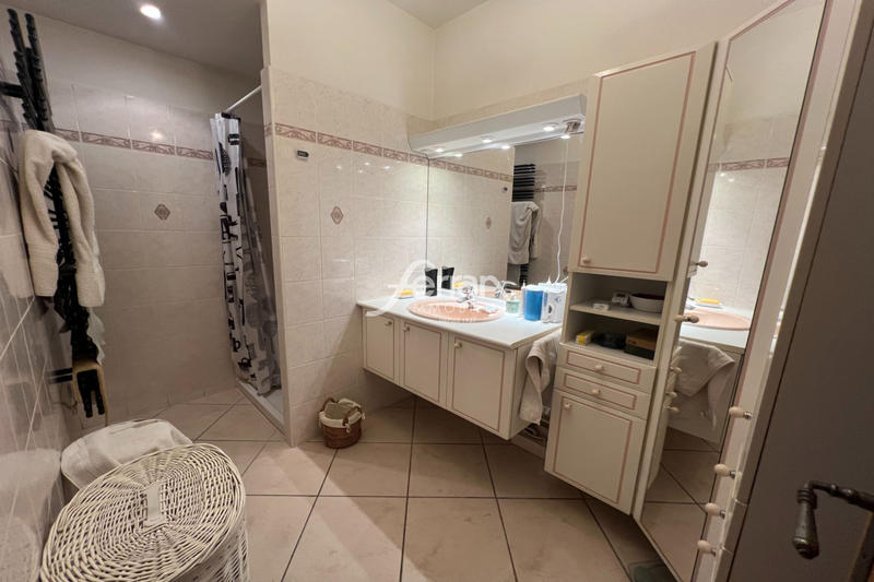 Maison - 175 m² - 6 pièces