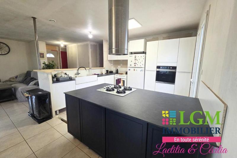 Maison - 110 m² - 4 pièces