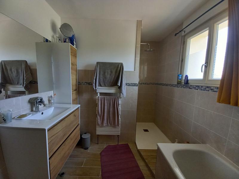 Maison traditionnelle - 158 m² - 8 pièces