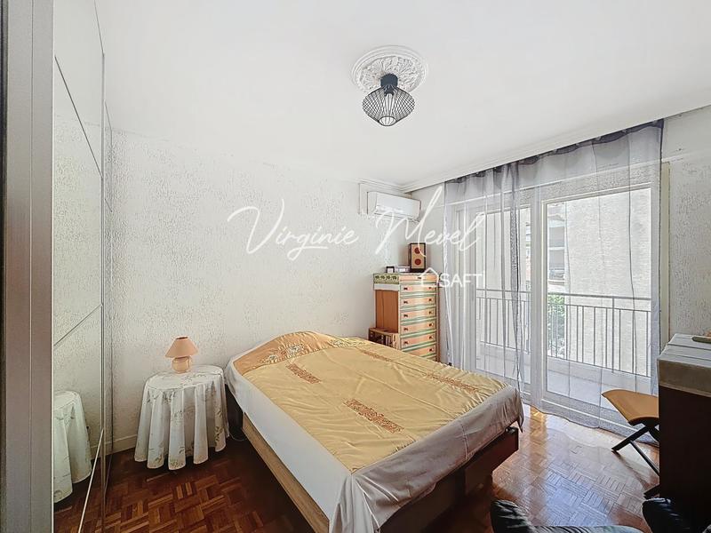 Appartement - 80 m² - 3 pièces