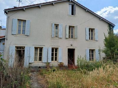 Maison de ville - 100 m² - 5 pièces