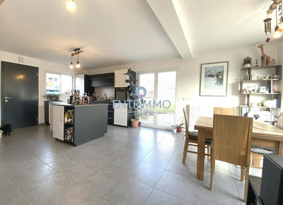 Maison - 100 m² - 5 pièces