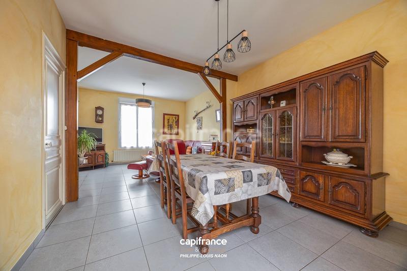 Maison - 98 m² - 5 pièces