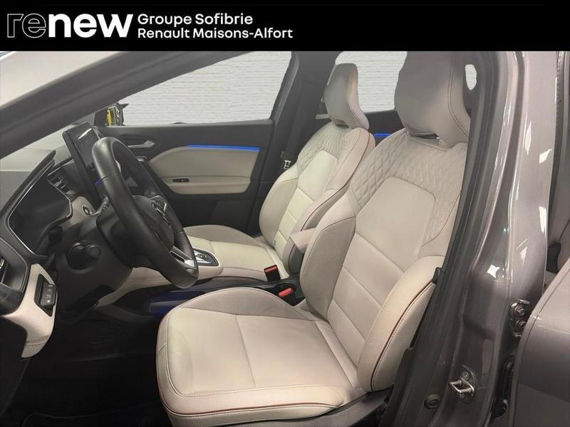 Renault Captur E-Tech full hybrid 145 Iconic