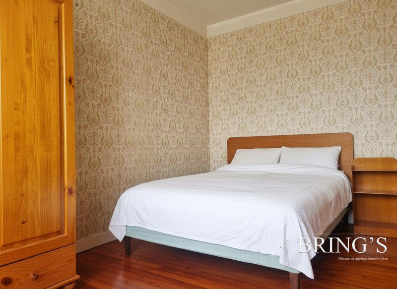 Maison - 94 m² - 6 pièces