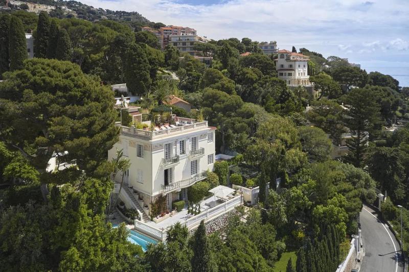 Villa - 350 m² - 7 pièces