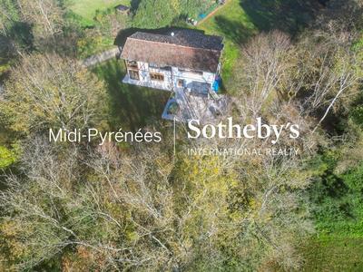 Maison - 186 m² - 7 pièces