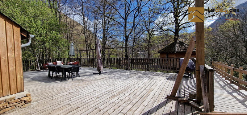 Maison ancienne - 362 m² - 15 pièces