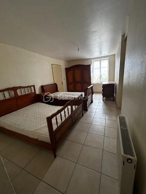 Maison de village - 190 m² - 12 pièces