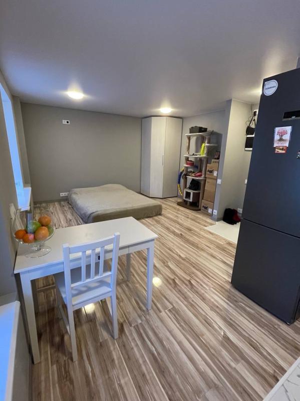 Studio - 25 m² - 1 pièce