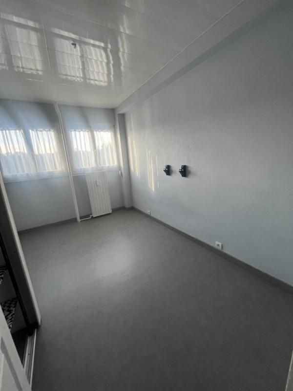 Appartement - 77 m² - 4 pièces