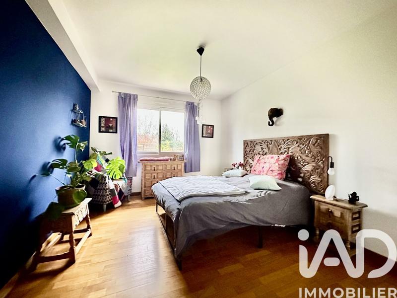 Maison - 166 m² - 9 pièces