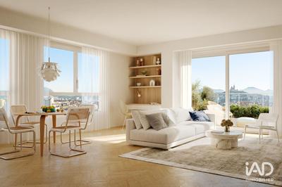 Appartement - 79 m² - 3 pièces