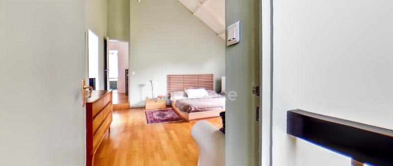 Propriété - 233 m² - 7 pièces