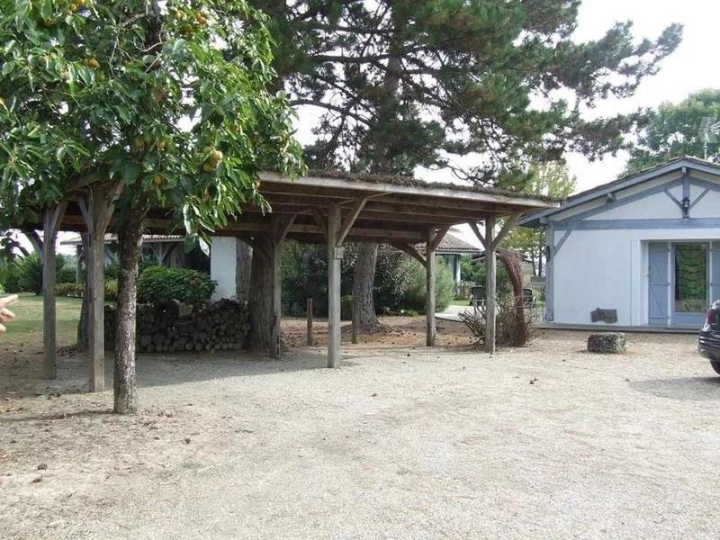 Propriété - 180 m² - 6 pièces