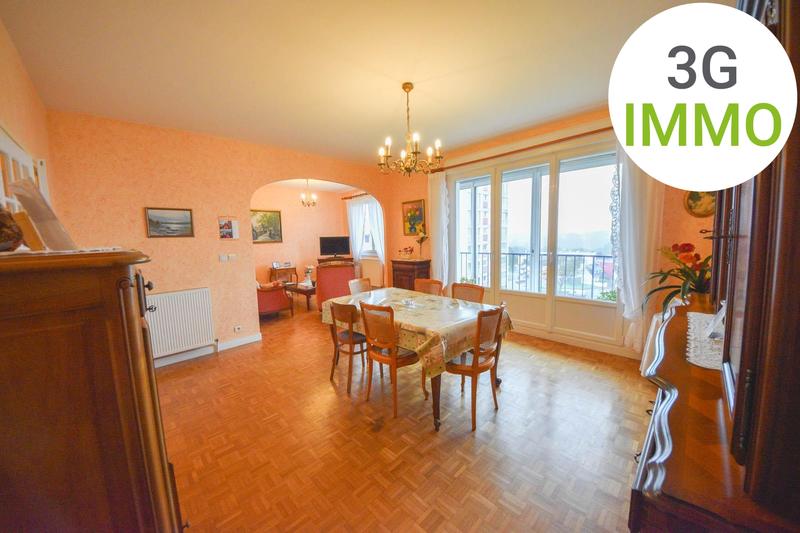 Appartement - 90 m² - 4 pièces
