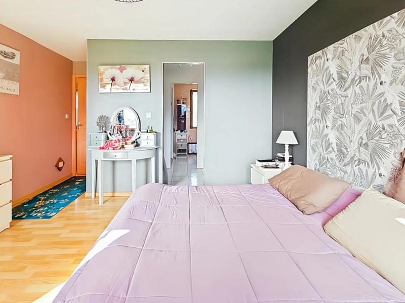 Maison - 230 m² - 5 pièces