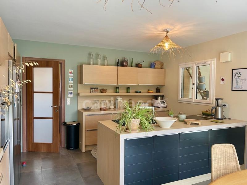 Maison - 308 m² - 10 pièces