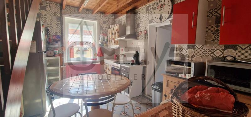 Maison de village - 87 m² - 5 pièces