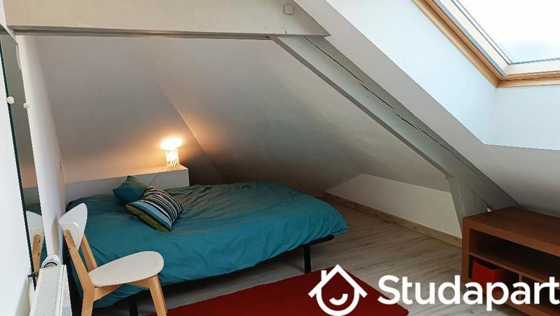 Chambre - 12 m² - 1 pièce