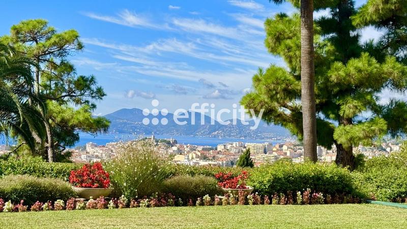 Appartement - 100 m² - 3 pièces