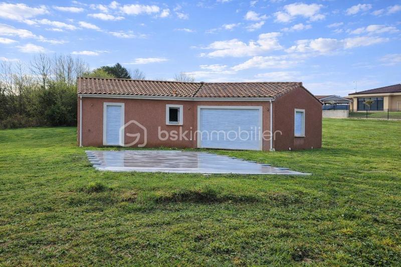 Maison - 90 m² - 5 pièces