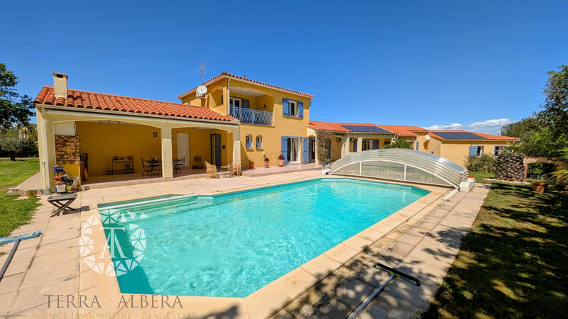 Villa - 220 m² - 7 pièces