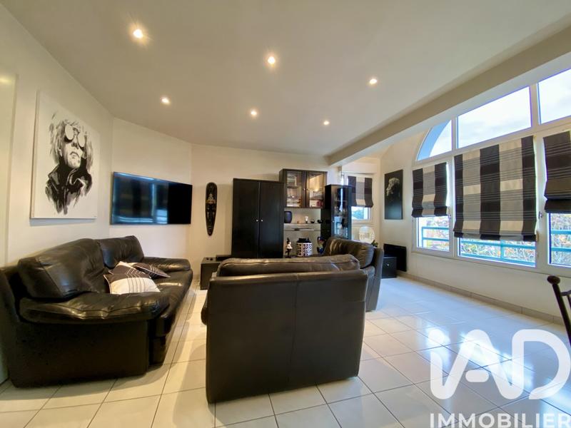 Appartement - 81 m² - 4 pièces