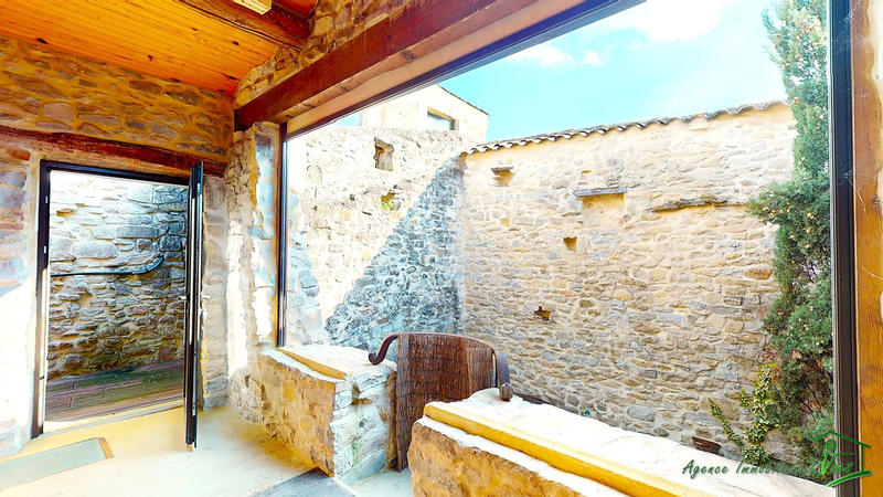 Maison - 160 m² - 8 pièces