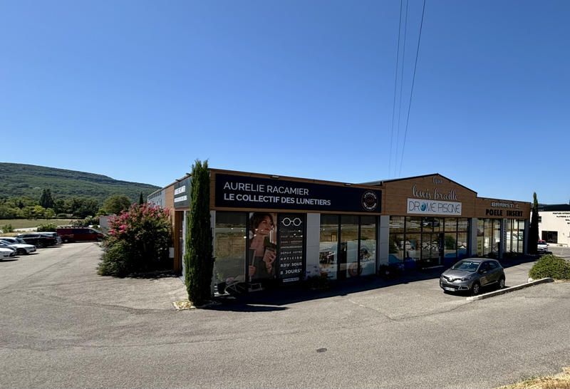 Local commercial - 175 m²