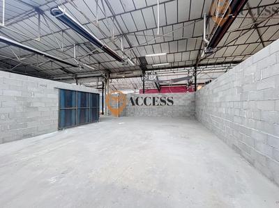 Parking / Garage - 94 m²