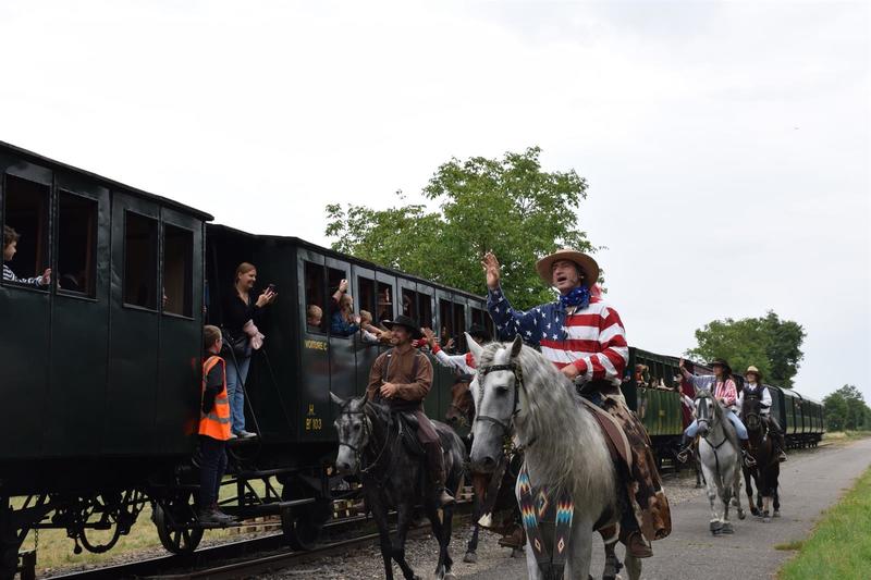 Train Doller Western