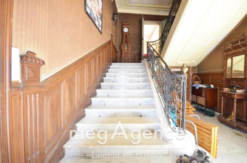 Maison de campagne - 300 m² - 13 pièces