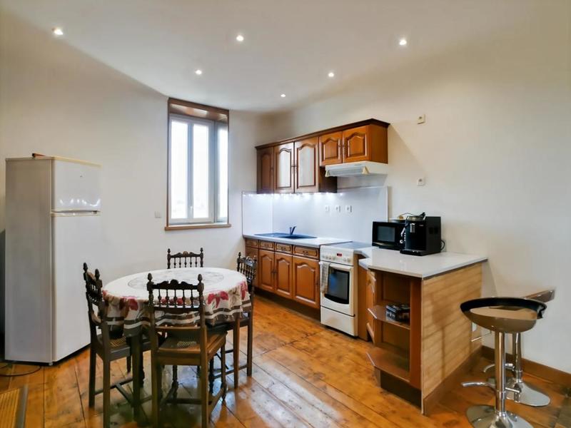 Appartement - 256 m² - 9 pièces