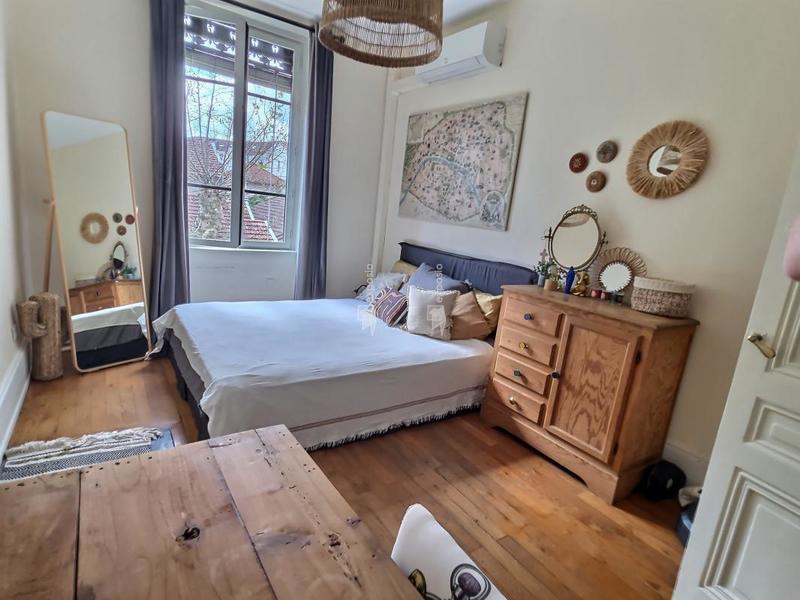 Appartement - 96 m² - 4 pièces