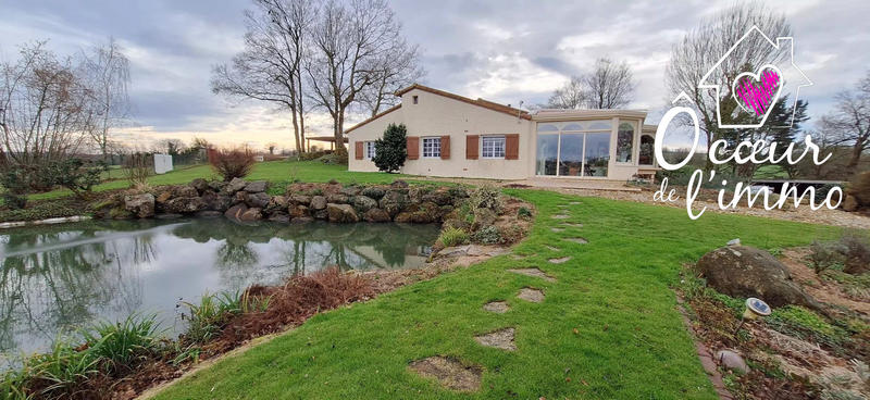 Maison - 309 m² - 9 pièces