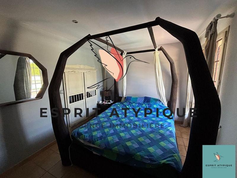 Maison traditionnelle - 159 m² - 8 pièces