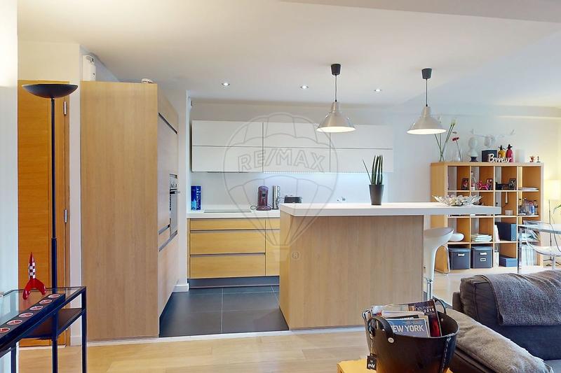 Appartement - 80 m² - 3 pièces