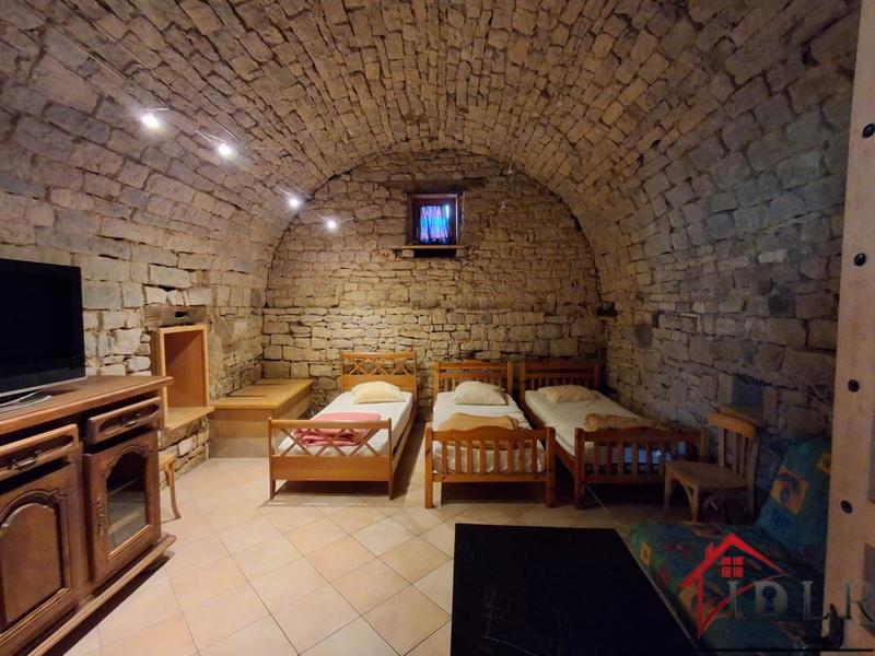 Appartement - 205 m² - 5 pièces