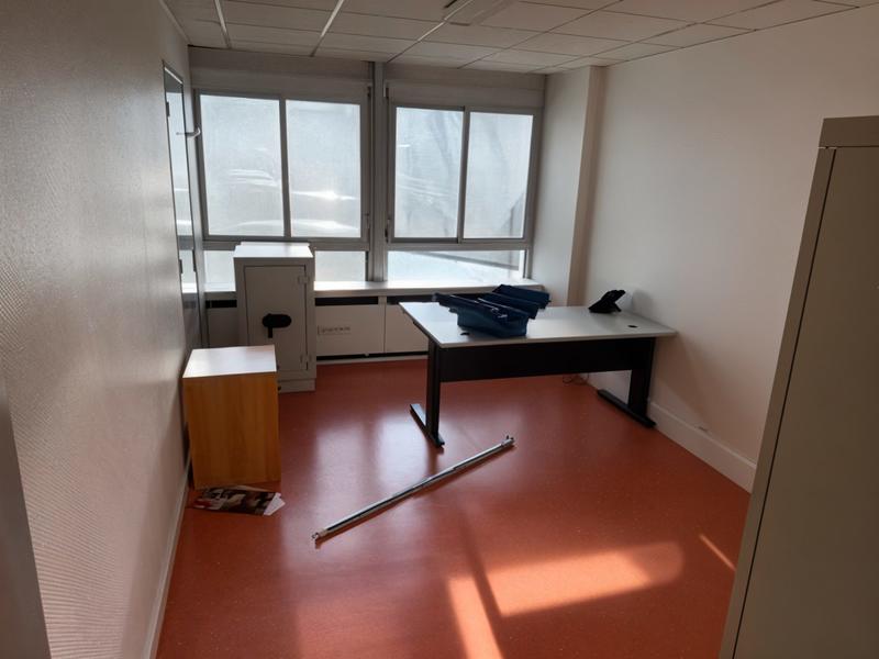 Bureau - 145 m²