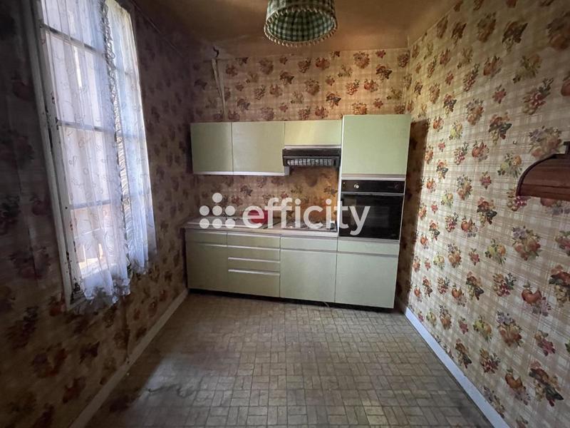 Immeuble - 220 m² - 14 pièces