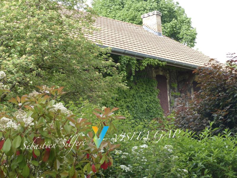 Maison - 143 m² - 12 pièces