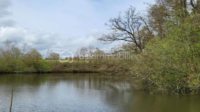 Terrain de loisirs - 24 000 m²