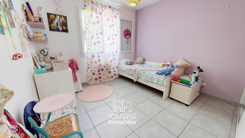 Maison - 93 m² - 4 pièces