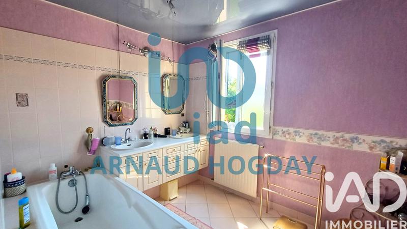 Maison - 188 m² - 8 pièces