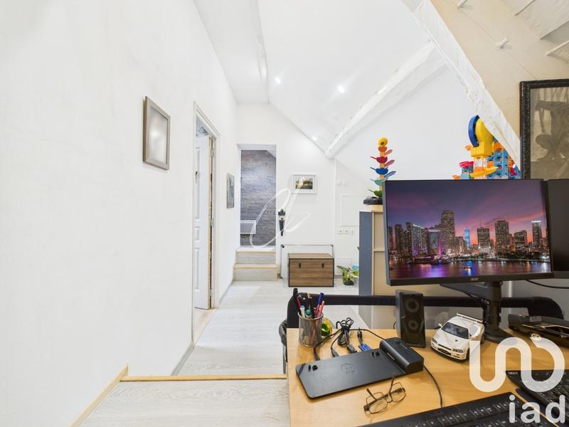 Maison - 360 m² - 13 pièces